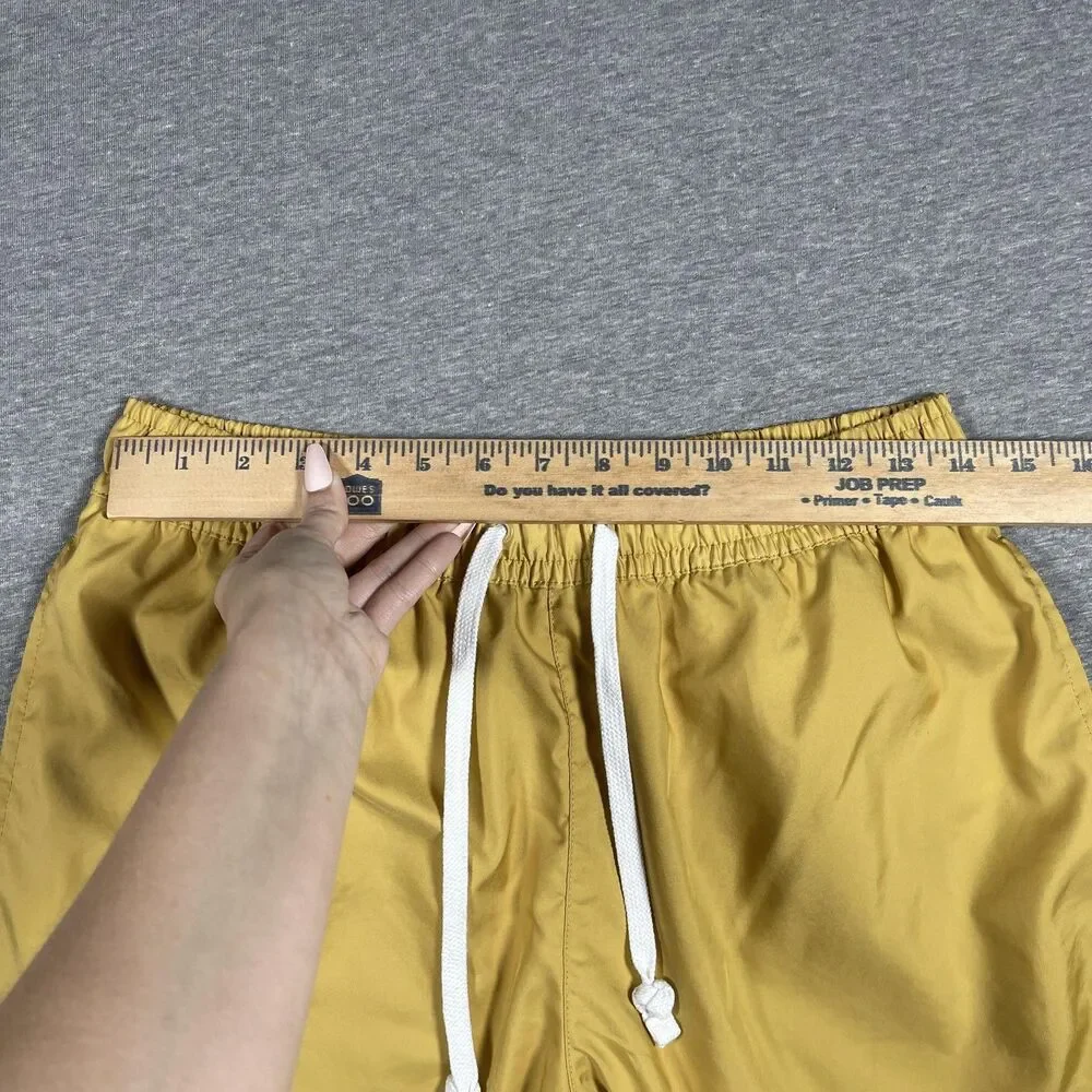 Nike Swim Trunks Mens M Yellow Mesh Lined Drawstring Pockets Quick Dry Athletic